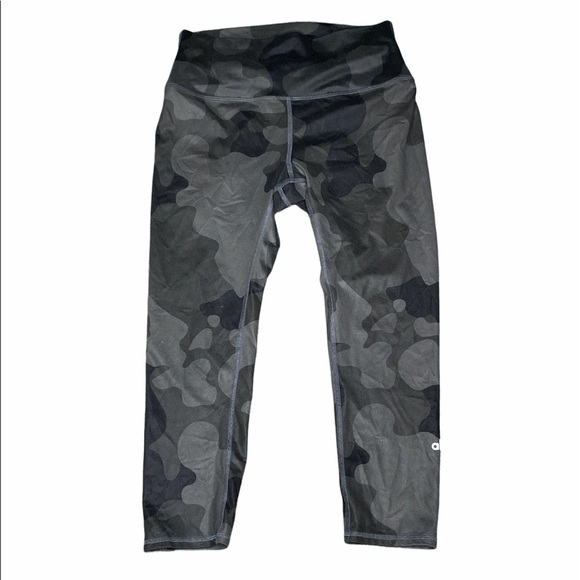 Alo Yoga High-Waist Airbrush Crop Black Camo M